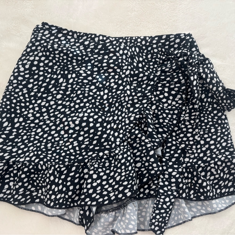 Black and White Polka Dot Skort
